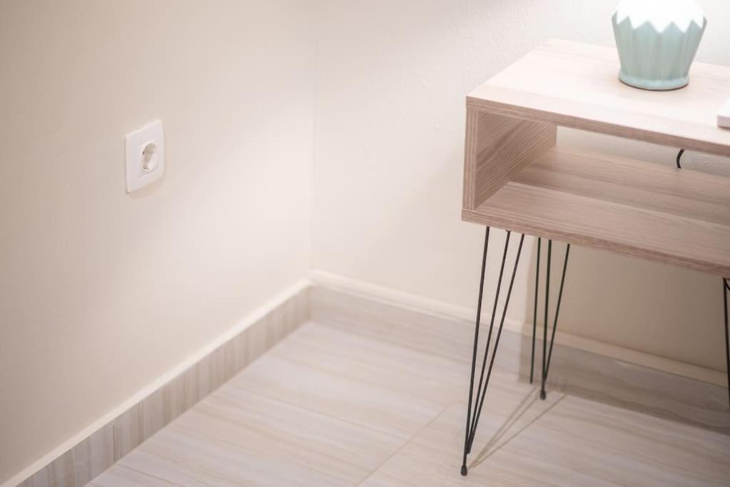 Modern Comfort Near Centre *